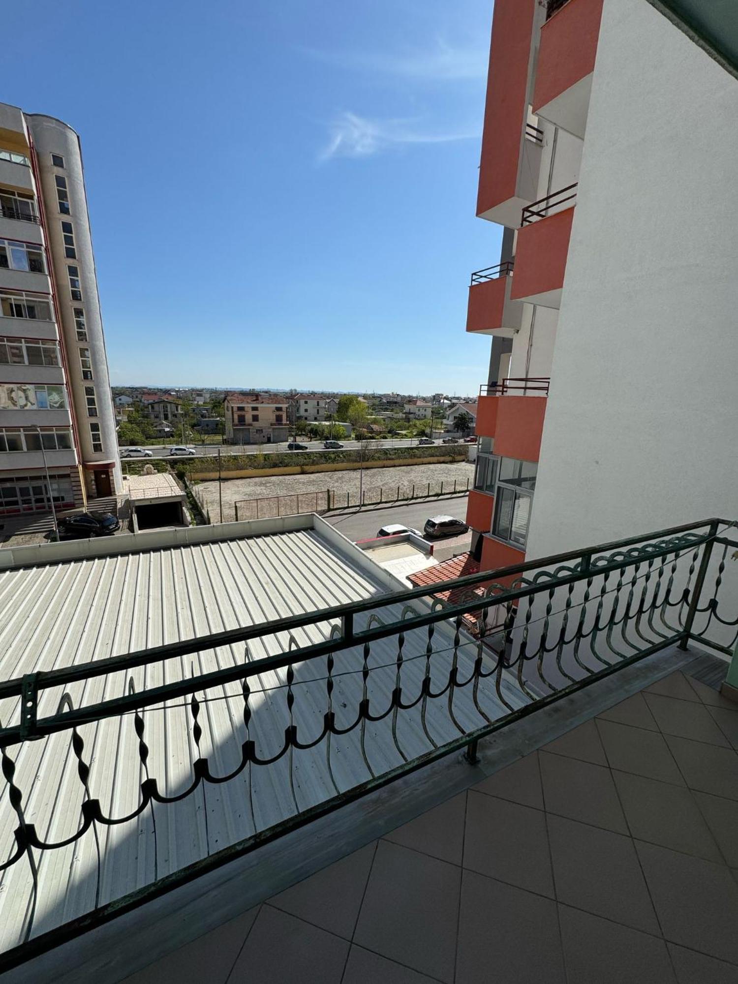 Hotel Europa Lezhë 外观 照片