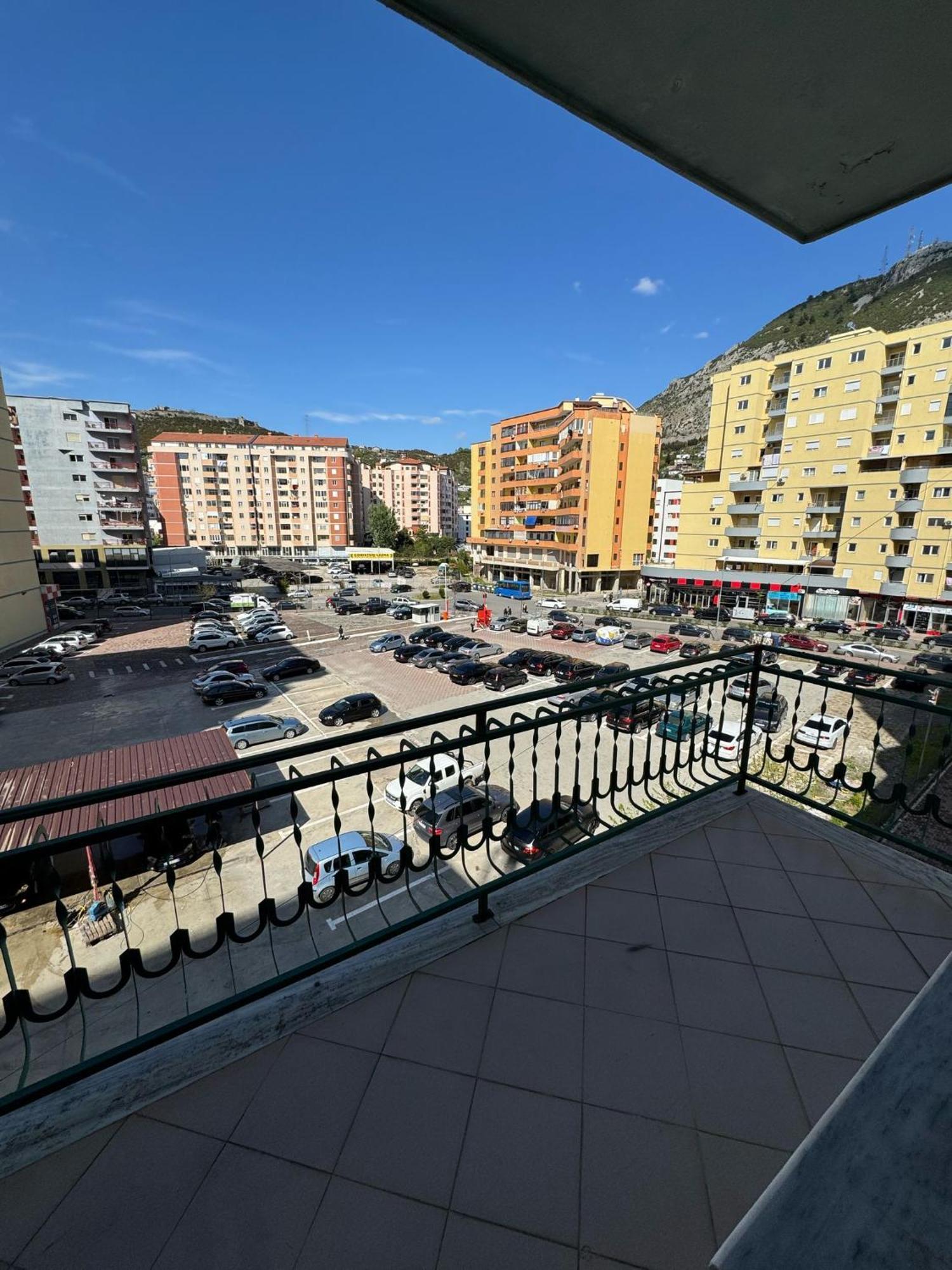 Hotel Europa Lezhë 外观 照片