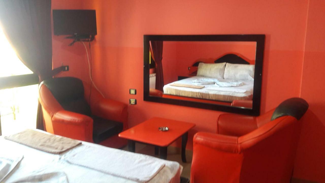 Hotel Europa Lezhë 外观 照片