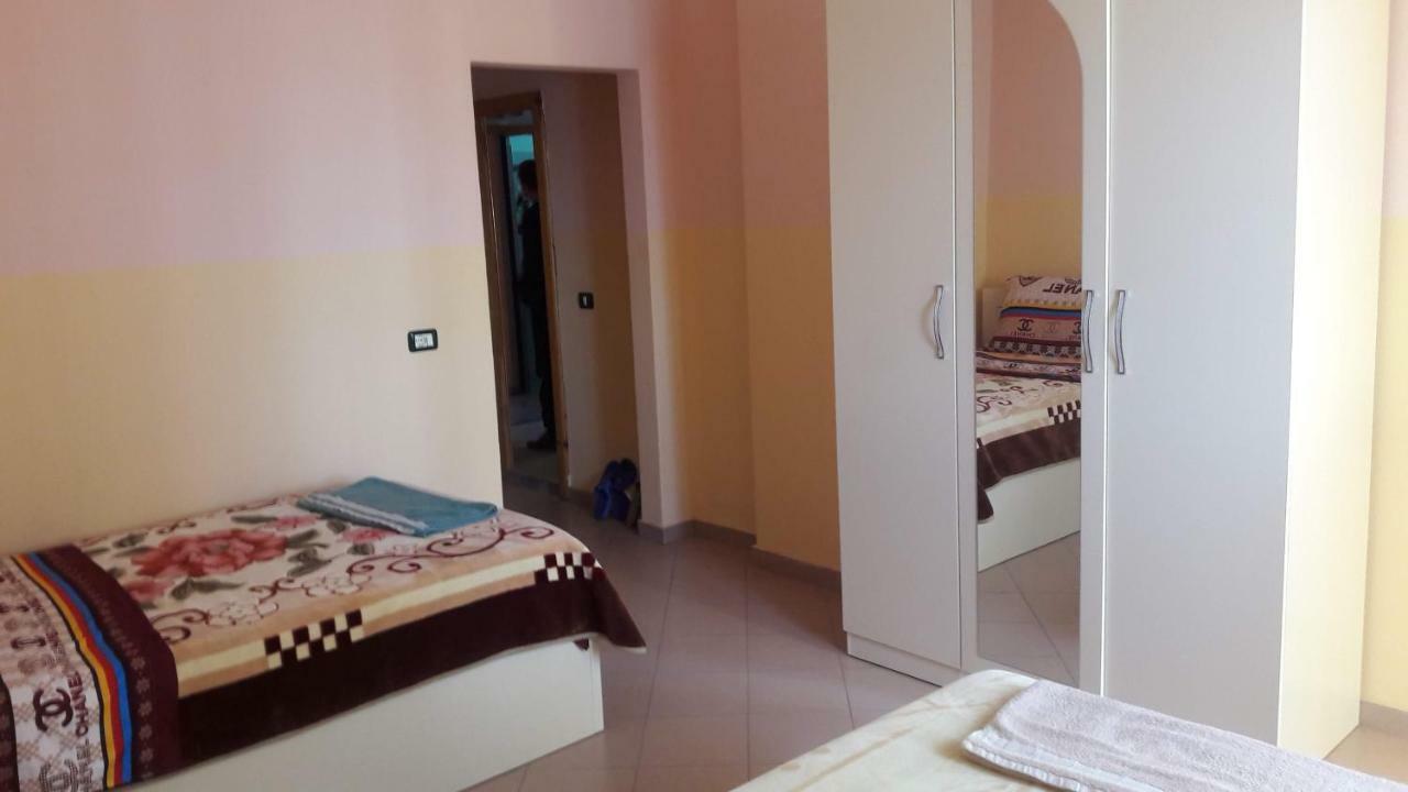 Hotel Europa Lezhë 外观 照片