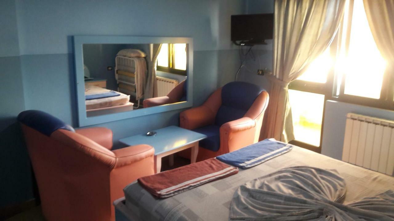 Hotel Europa Lezhë 外观 照片